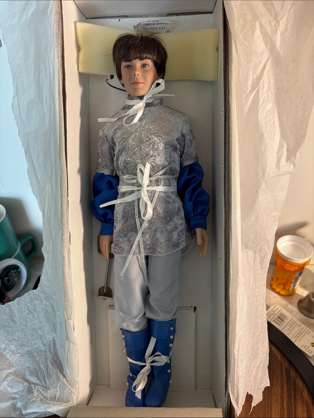 Disney Chronicles of Narnia Coronation Edmund 16.5 Doll - Picture 11 of 11